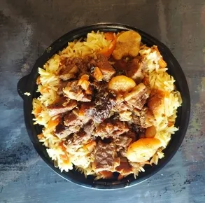 פלוב קווקזי עם בקר
