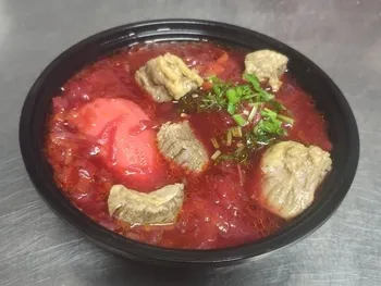 מרק בורשט ראשין עם בשר אסדו
